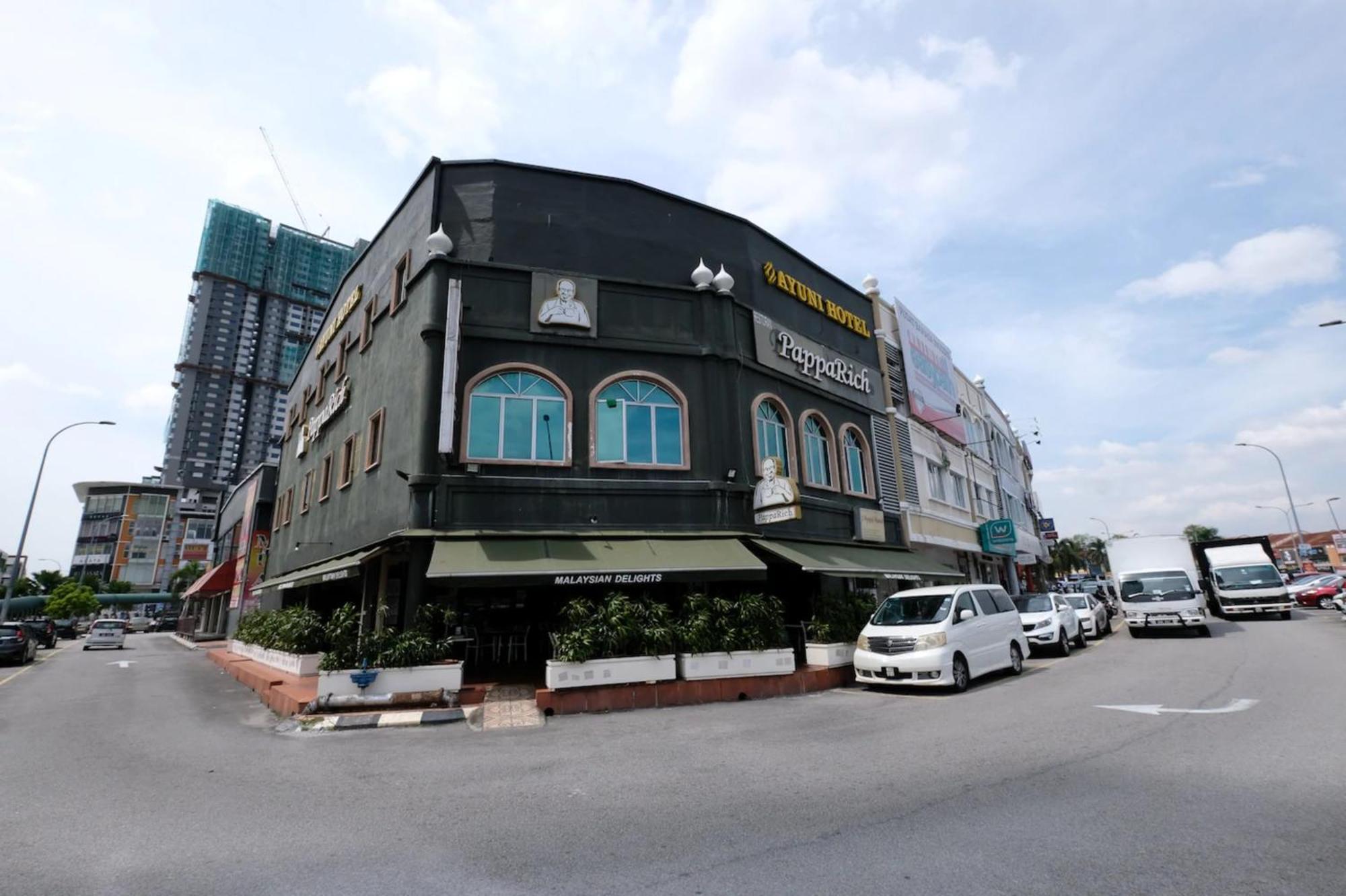 Super Oyo 707 Ayuni Hotel Bangi Extérieur photo