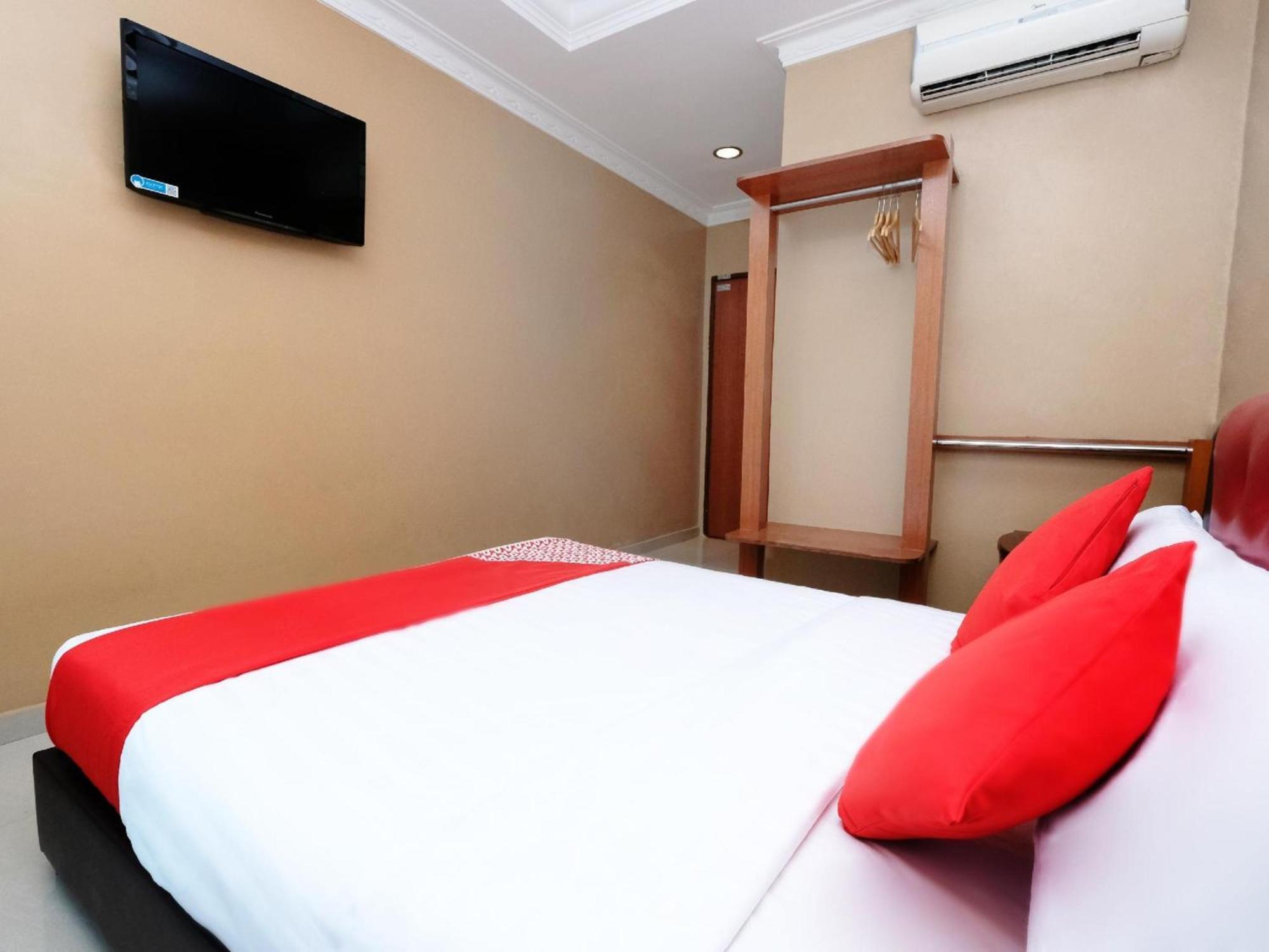 Super Oyo 707 Ayuni Hotel Bangi Extérieur photo