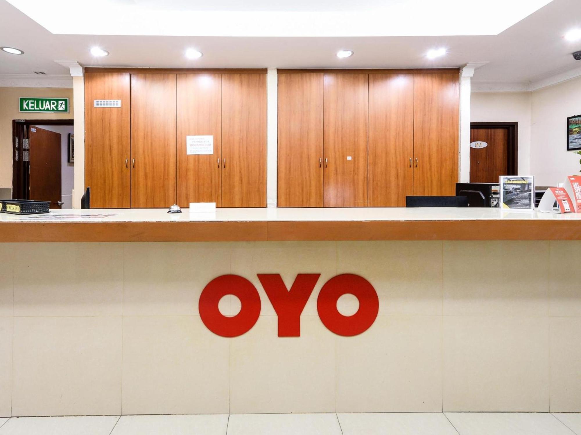 Super Oyo 707 Ayuni Hotel Bangi Extérieur photo